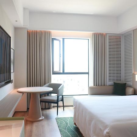S&N Zhejiang Linhai International Hotel Extérieur photo