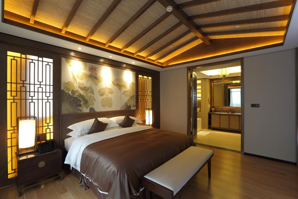 S&N Zhejiang Linhai International Hotel Chambre photo