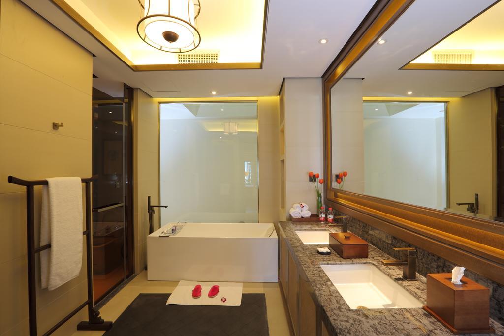 S&N Zhejiang Linhai International Hotel Chambre photo