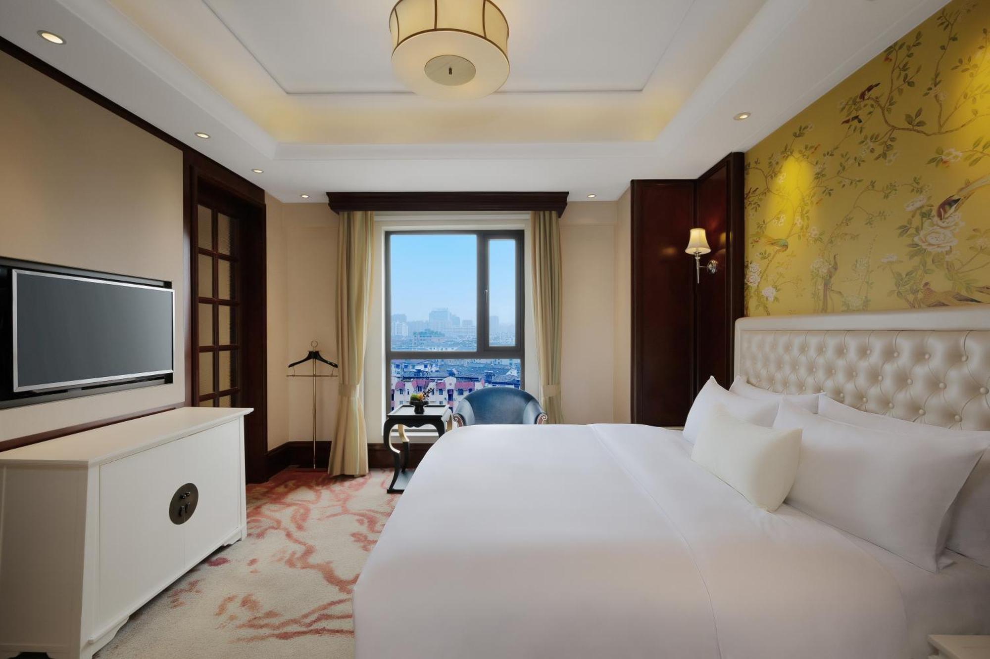 S&N Zhejiang Linhai International Hotel Extérieur photo