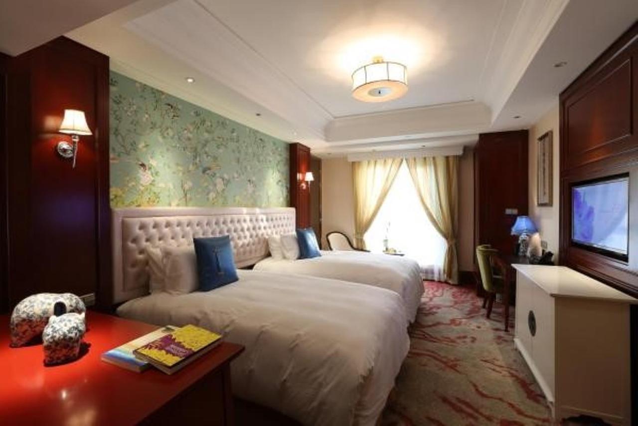 S&N Zhejiang Linhai International Hotel Extérieur photo