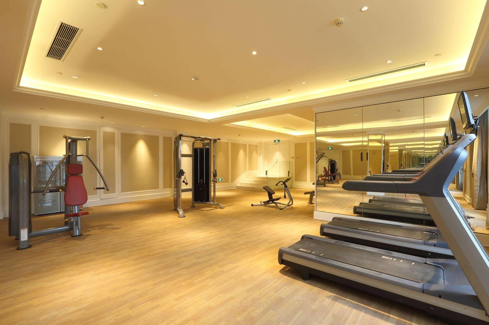 S&N Zhejiang Linhai International Hotel Extérieur photo