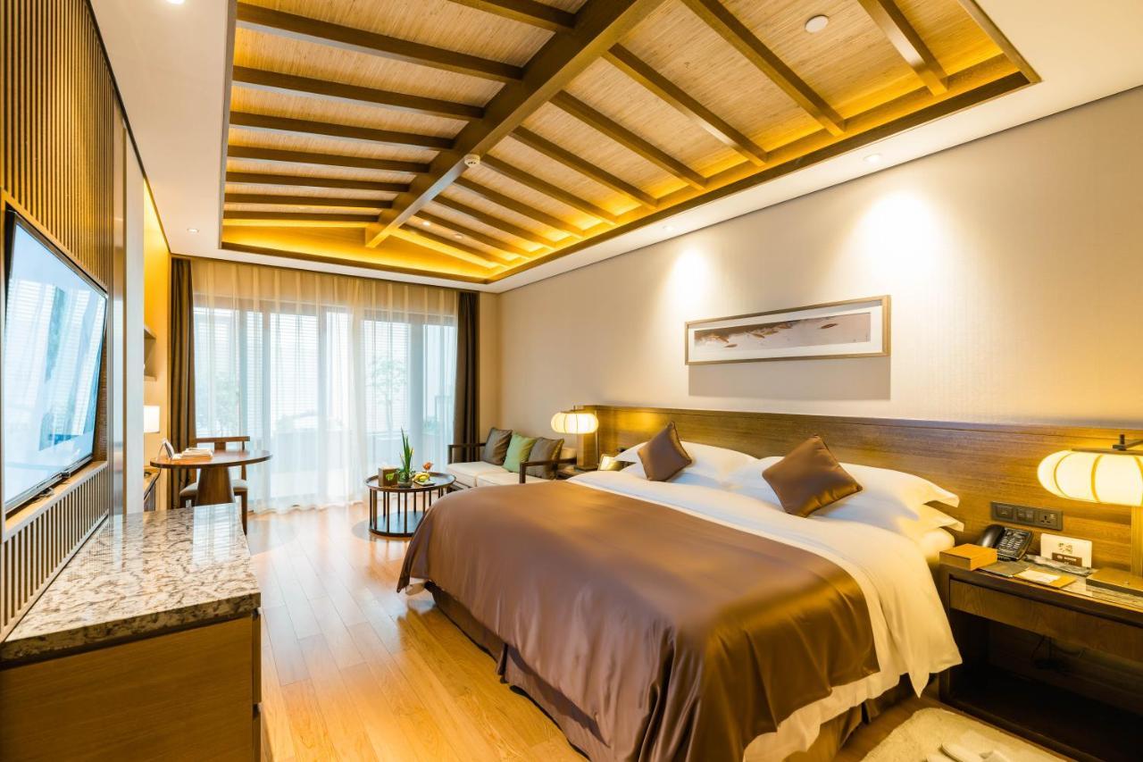 S&N Zhejiang Linhai International Hotel Extérieur photo